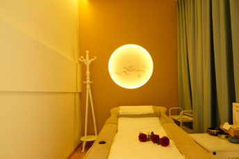 杭州滨江区日式指压的寂静美学:在按压中听见雪落的声音